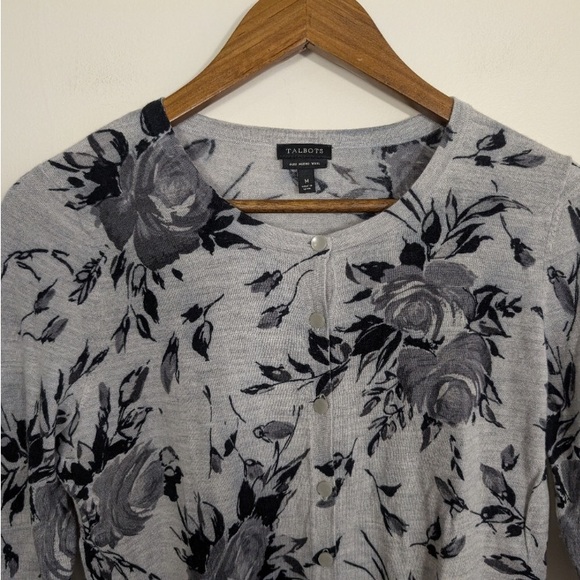Talbots Gray Pure Merino Soft Wool Lux Floral Button Down Cardigan Sweater EUC - Picture 5 of 8